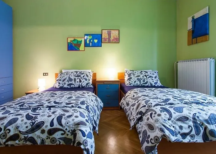 In Pore With Swimming Pool בית נופש פורץ