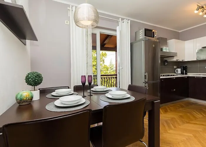 In Pore With Swimming Pool 別荘 *