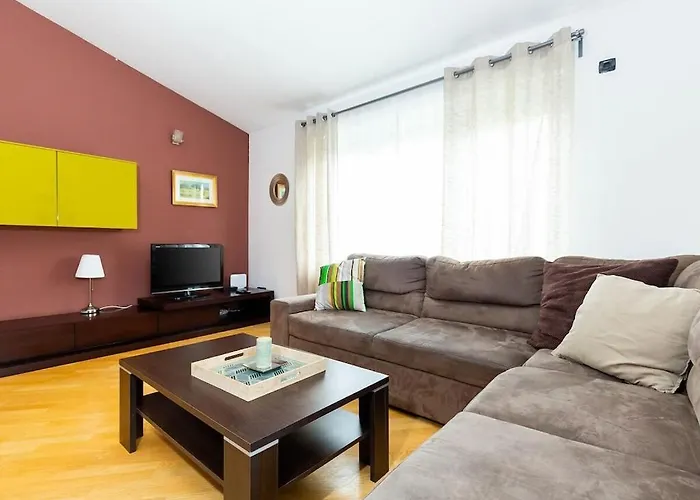 In Pore With Swimming Pool 別荘 *